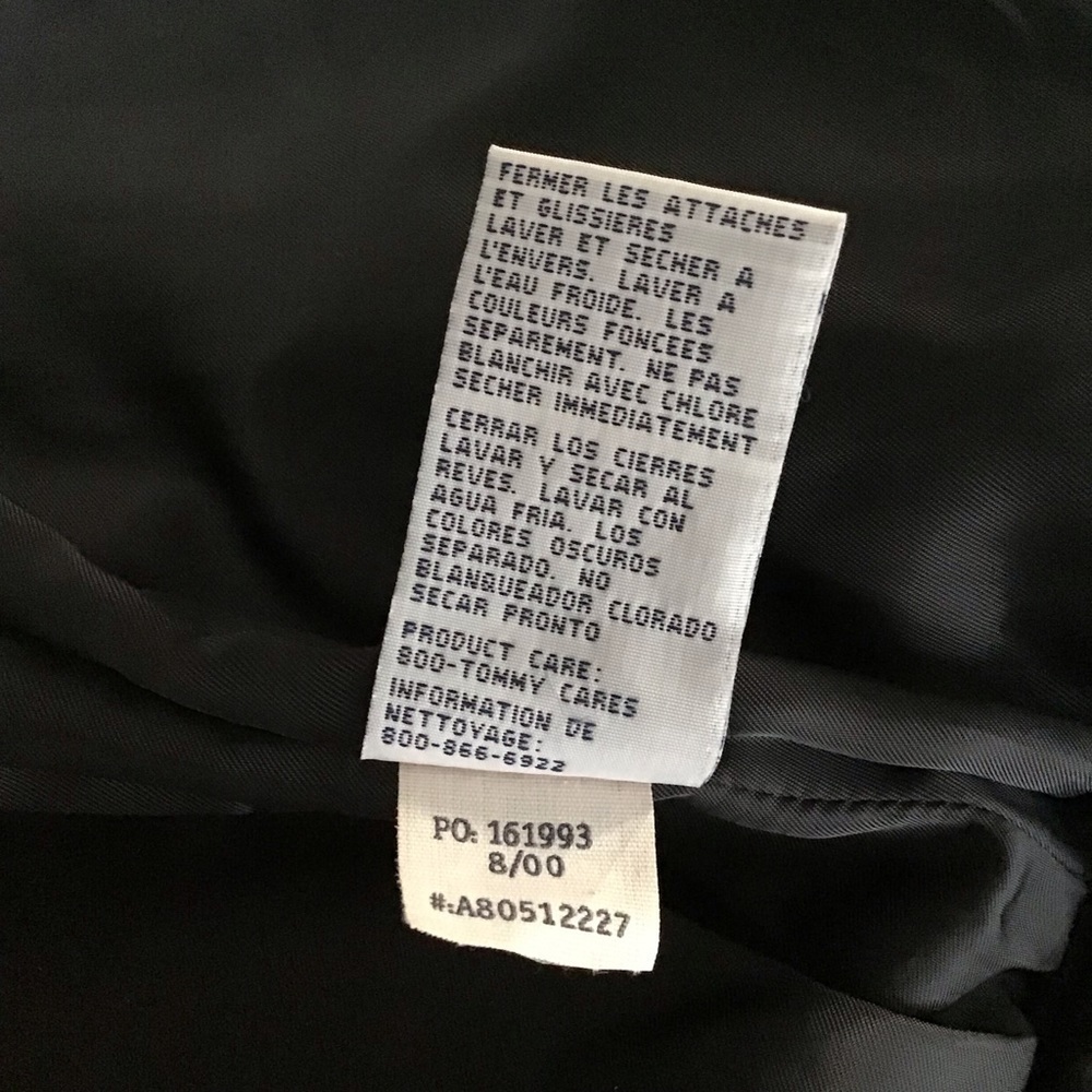 Vintage Tommy Hilfiger Quilted Vest Jacket MEDIUM Black Nylon Sleeveless TH Logo - Picture 14 of 16